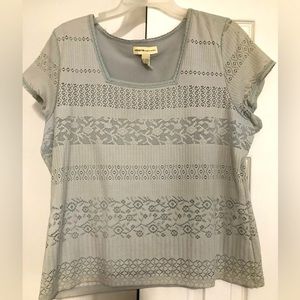 Valerie separates women’s size‎ XL short sleeve Light blue textured shirt